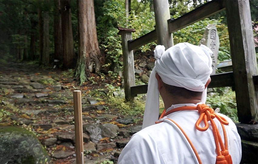 hiking in Japan